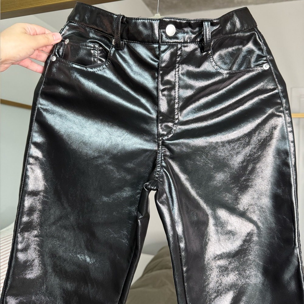 H&M Black Patent Straight Leg Pants Size 6
Sleek Chic Metallic Statement Y2K 90s